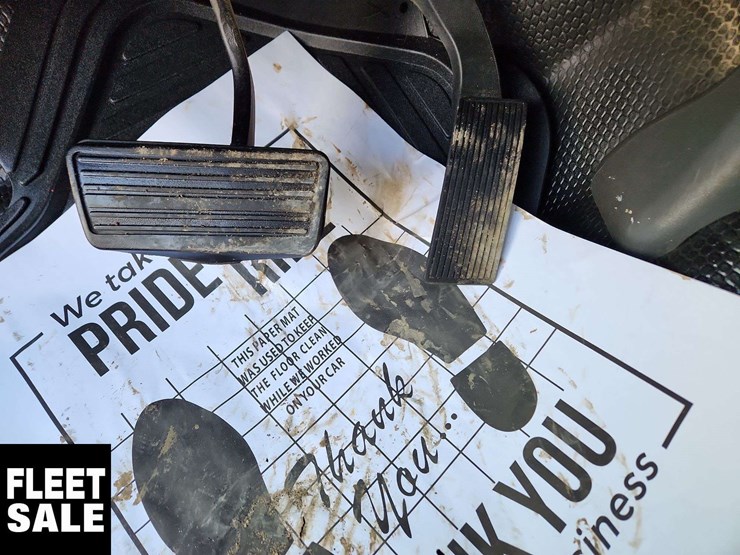 2006-gmc-sierra-3500-image-15