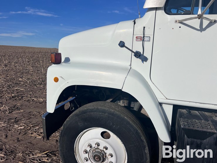 1987-international-f2375-t/a-truck-tractor-image-15