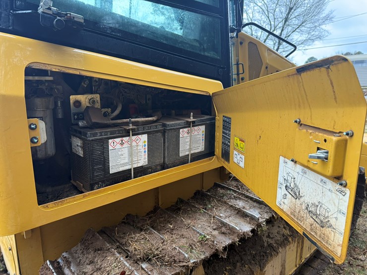 caterpillar-d1-image-29