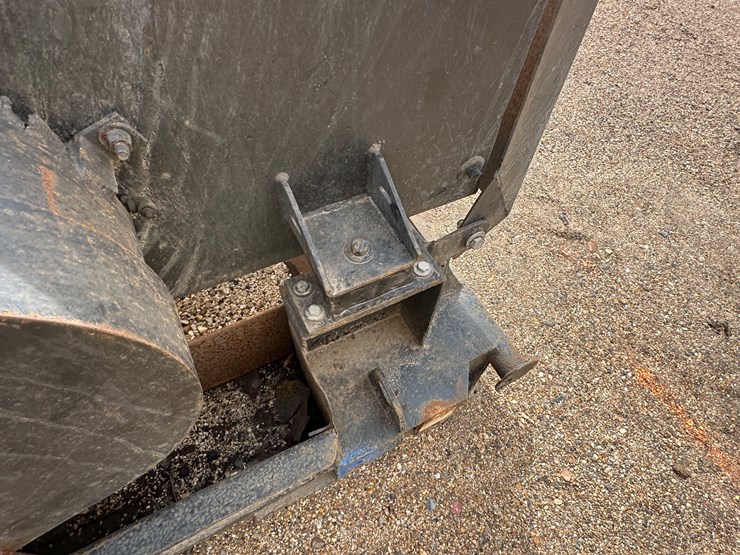 #3546-•-shaker-screen-image-10