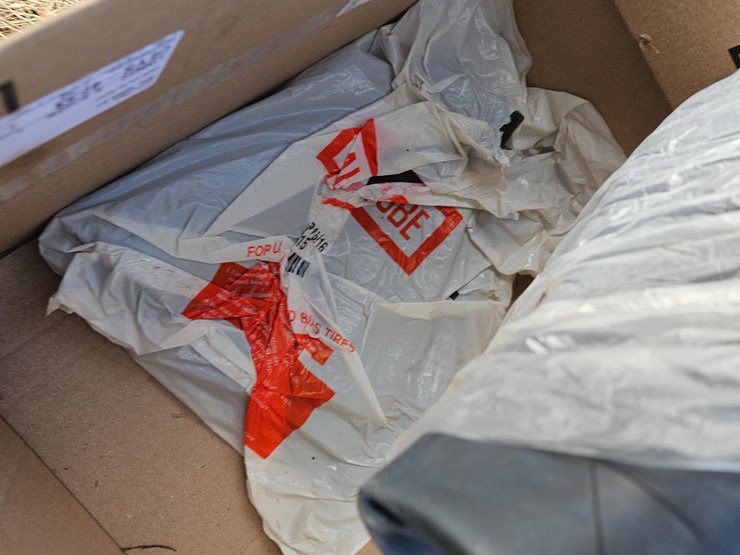 15"-implement-tires-&-tubes-image-18