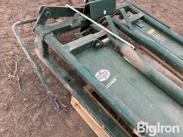 big-valley-cattle-head-catch-image-14