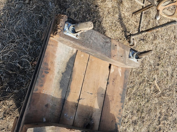 work-bench/rolling-carts-image-8