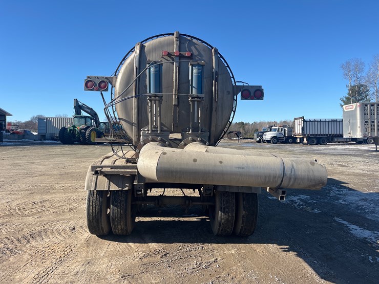 #4861-•-manure-tanker-image-4