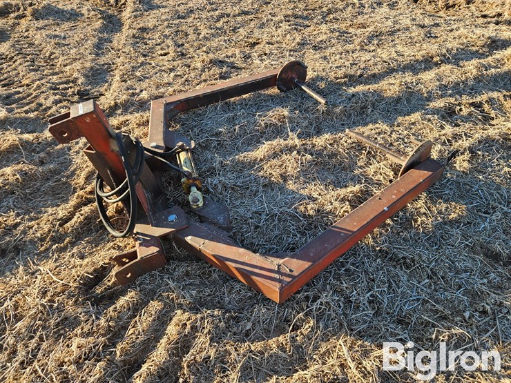 3-pt-round-bale-unroller-image-9