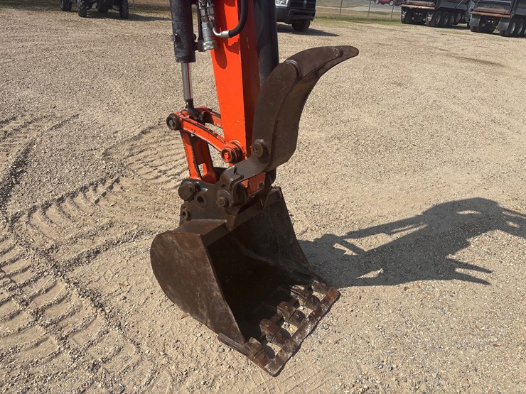 2017-kubota-kx040-4r3a-image-6