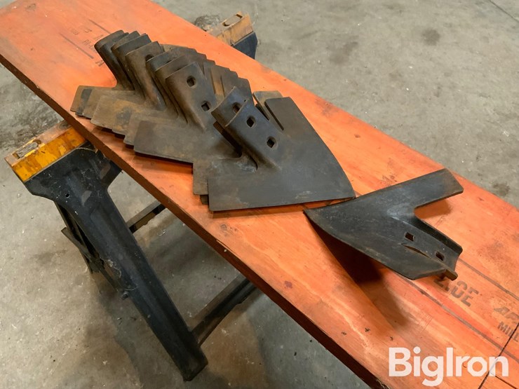 john-deere-cultivator-sweeps-image-3