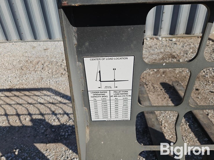 bobcat-pallet-fork-image-13