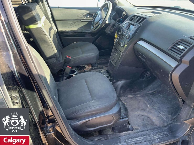 2017-ford-explorer-image-18