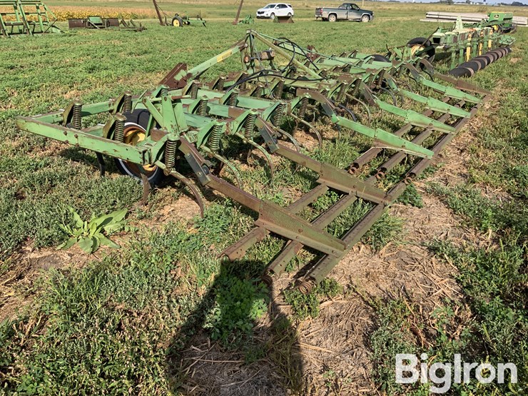 john-deere-21’-field-cultivator-w/harrow-image-7