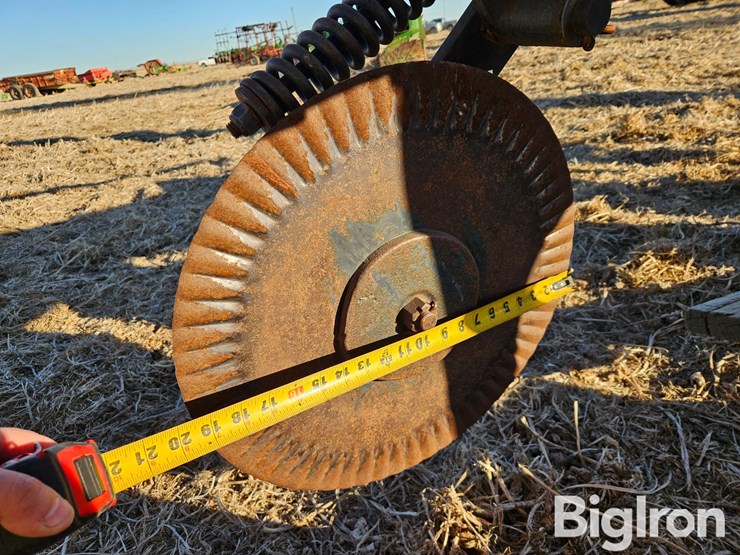 international-720-image-17