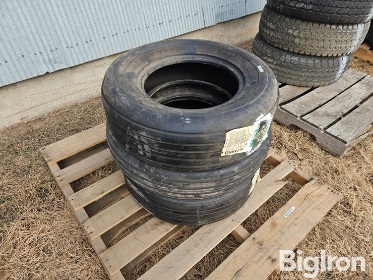 14"-implement-tires-image-2
