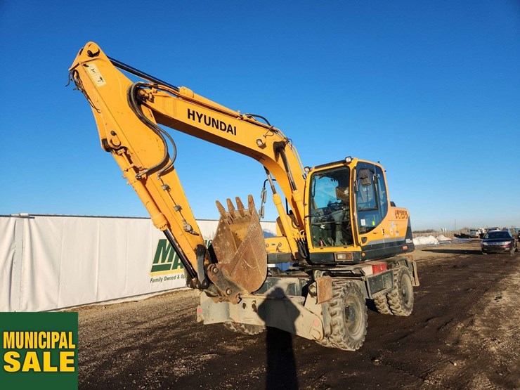 2012-hyundai-r140-w-9-excavator-image-3