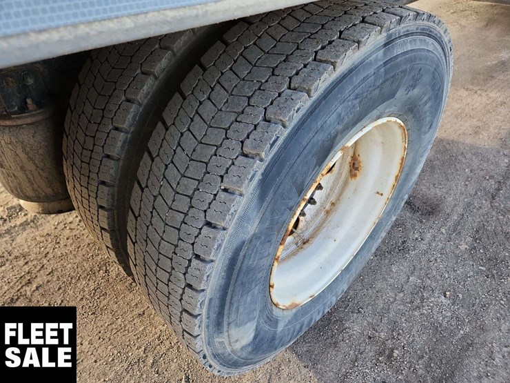 2015-international-durastar-4300-image-31