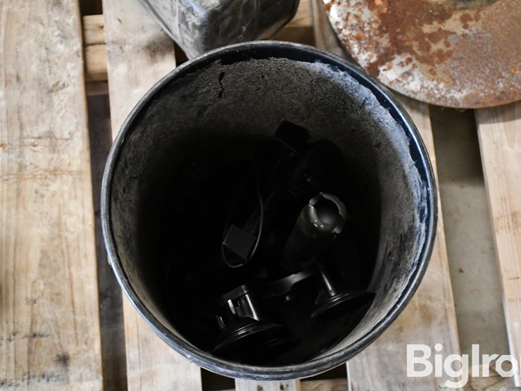 pallet-of-farm-support-image-10