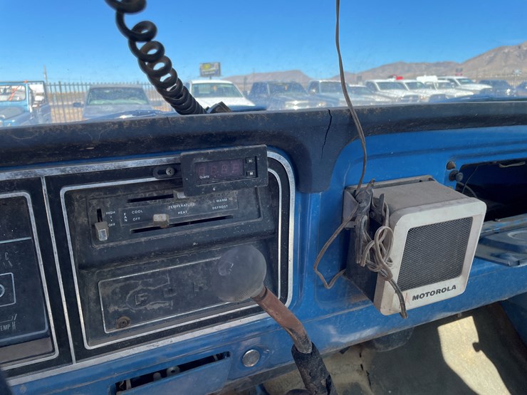 1975-ford-f250-image-25