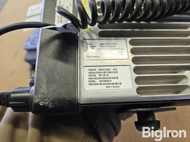 motorola-business-band-radios-image-11