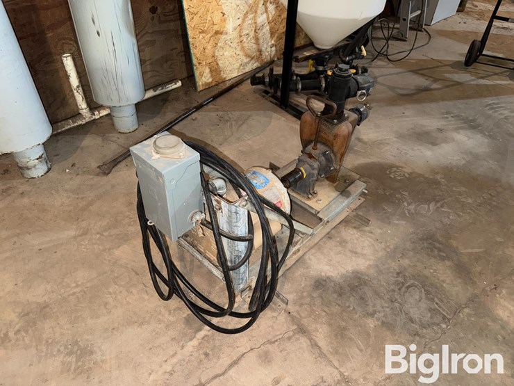 7.5-hp-motor-&-transfer-pump-image-5