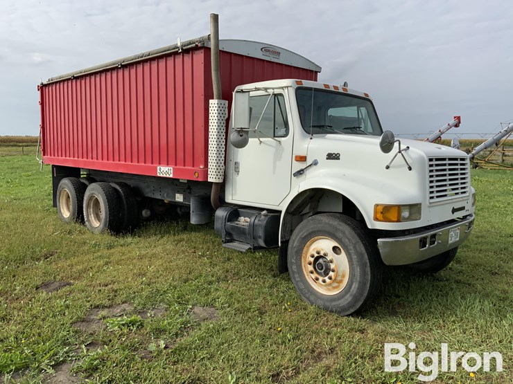 1998-international-4900-image-3