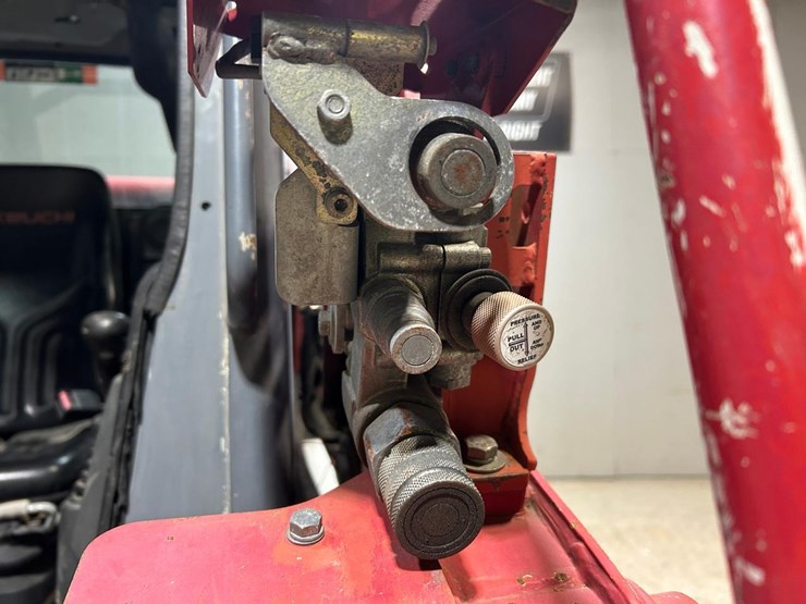 2018-takeuchi-tl10v2-image-11