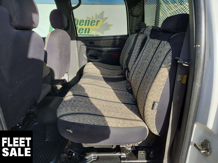 2006-gmc-sierra-3500-image-19