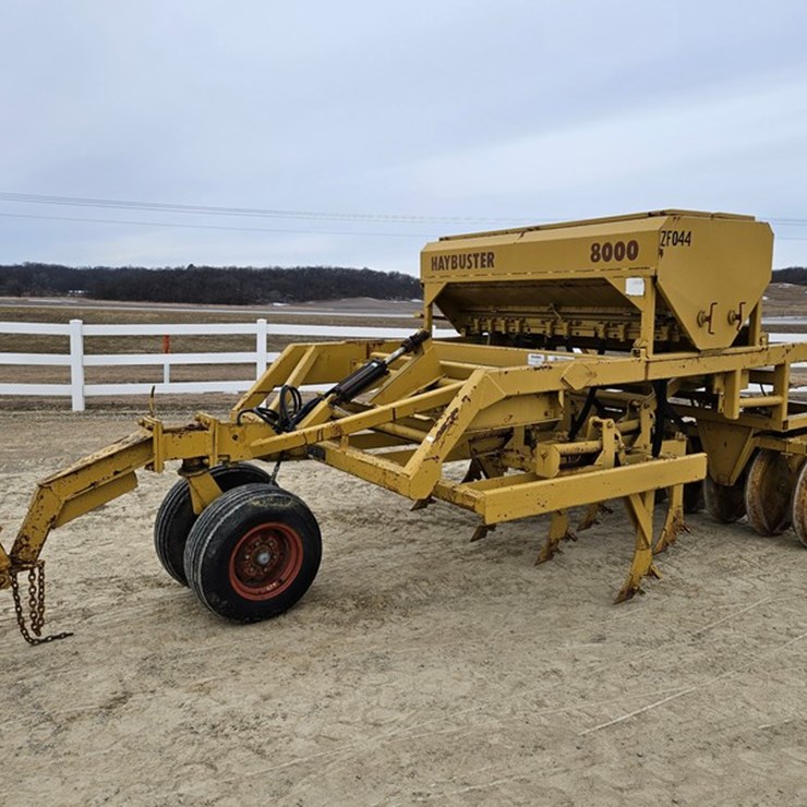 HAYBUSTER 8000