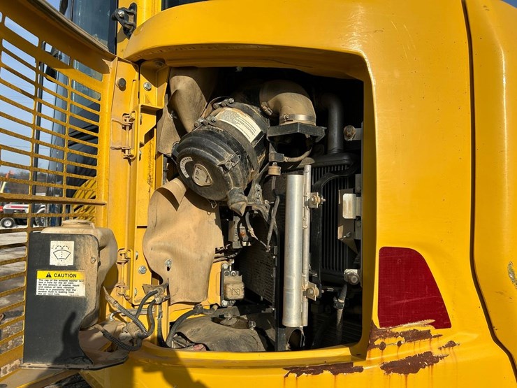 2022-komatsu-pc138us-lc-11-image-24