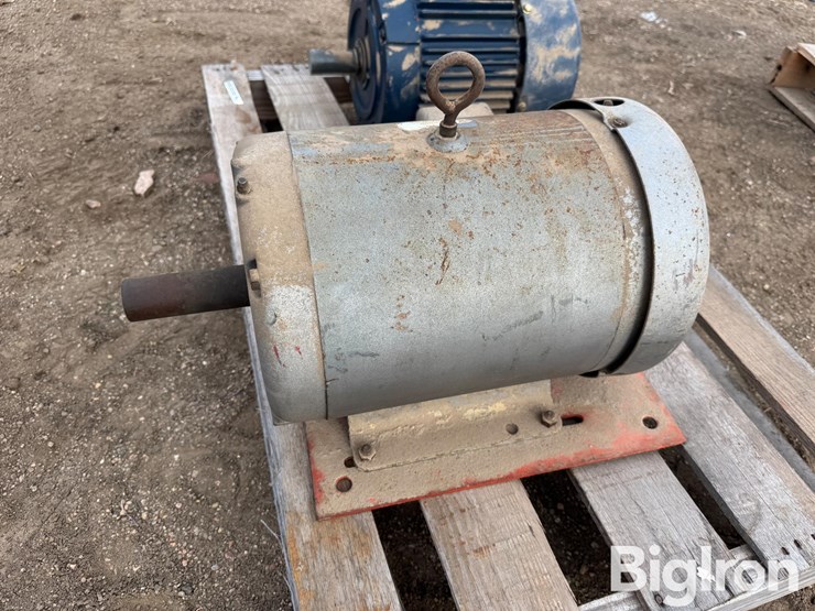 7.5-&-9-hp-electric-motors-image-15