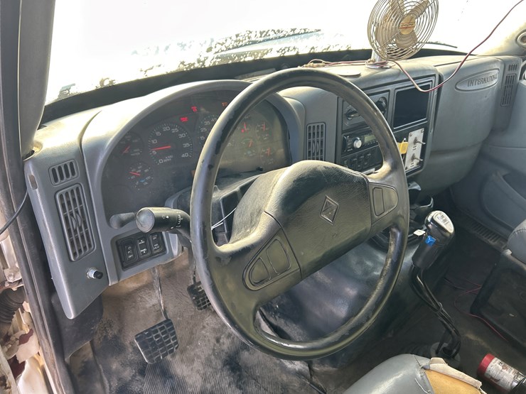 2004-international-7600-image-61