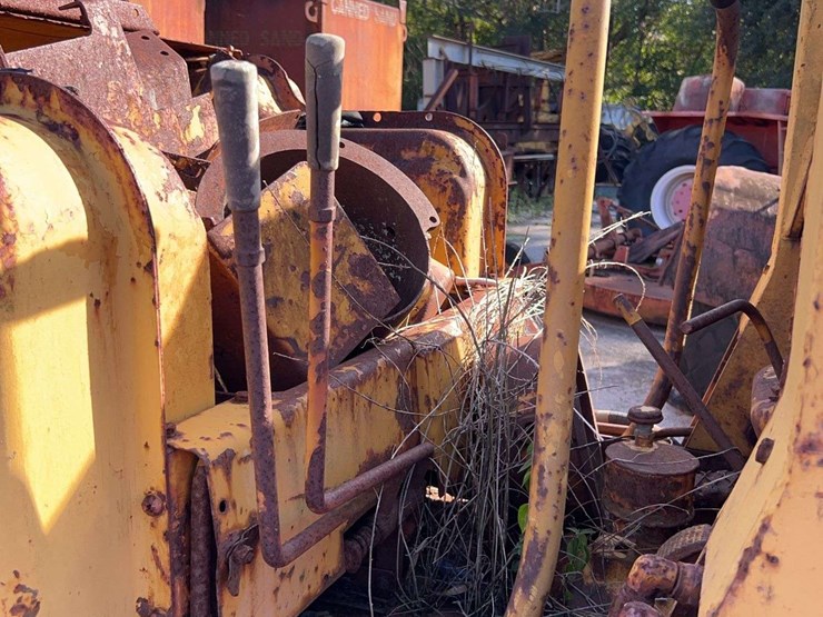 minneapolis-moline-diesel-crawler-image-33