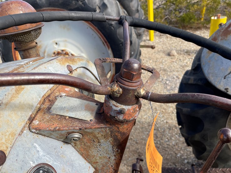 ford-tractor-image-26