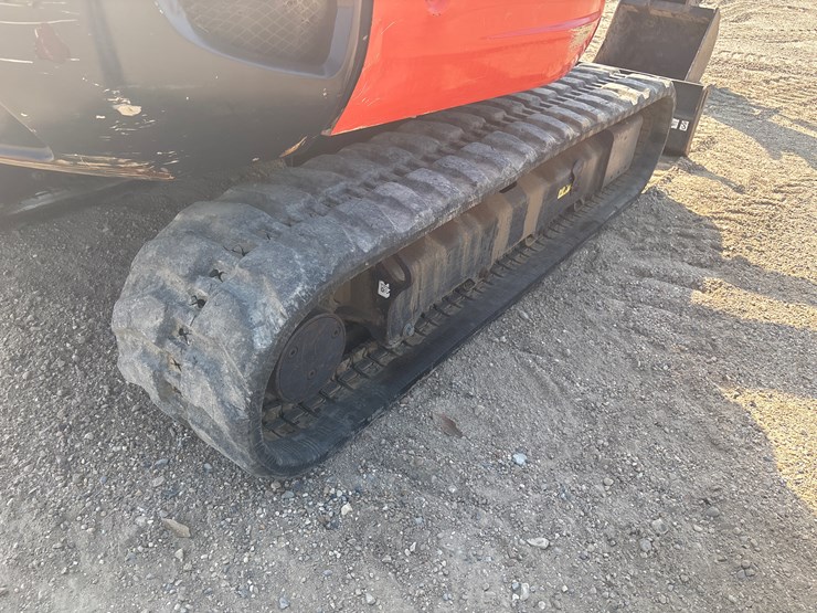 2016-kubota-kx040-image-13