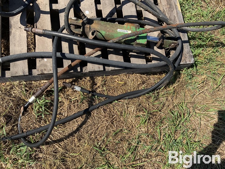 john-deere-hydraulic-cylinder-image-7