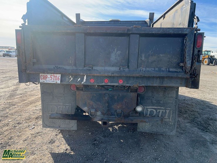 2006-gmc-topkick-c5500-image-5