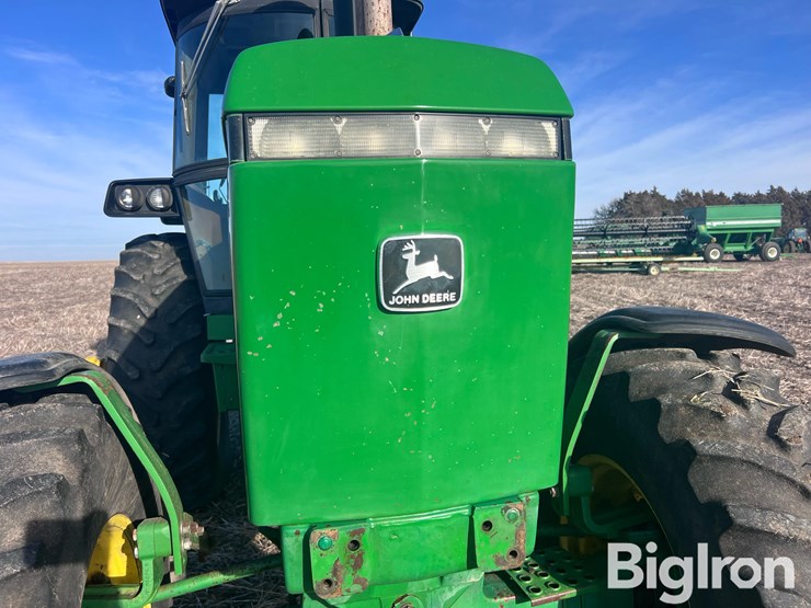 1984-john-deere-4450-image-13