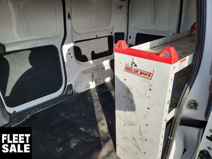 2018-nissan-nv200-image-25