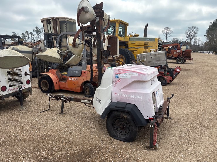 #2559-•-magnum-light-plant-|-for-parts/repairs-image-1