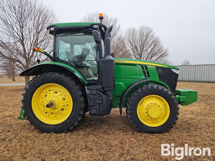 2015-john-deere-7210r-image-4