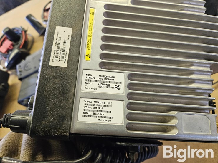 motorola-business-band-radios-image-13