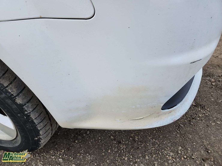 2015-dodge-grand-caravan-image-33