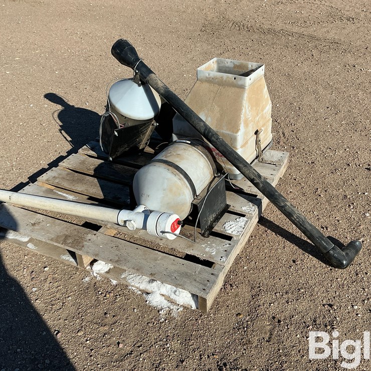 Dry Inoculant Applicators