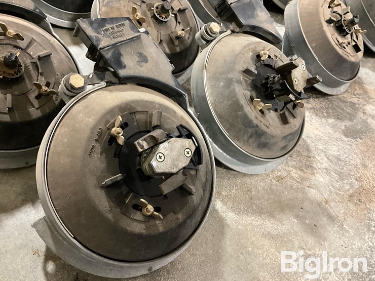 john-deere-maxemerge-planter-bean-meters-w/plates-image-15