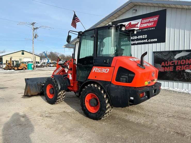 2021-kubota-r530-image-2