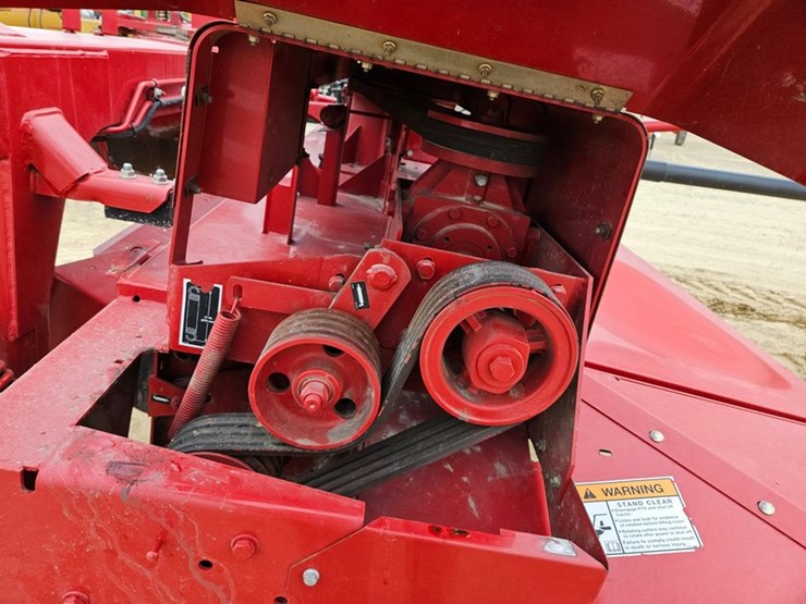 new-holland-h7450-image-33