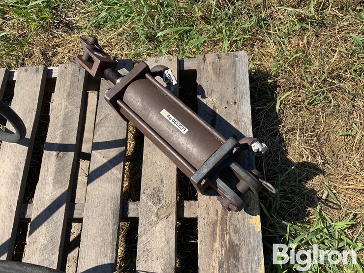 hydraulic-cylinder-image-5