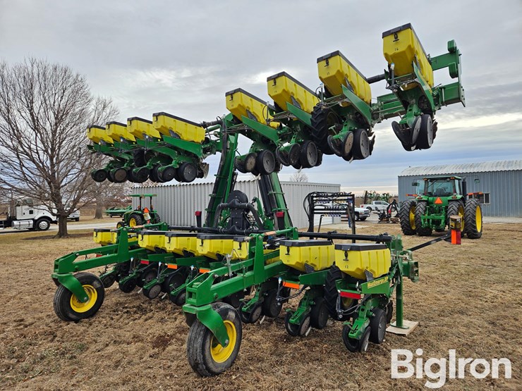 2005-john-deere-1720-image-5