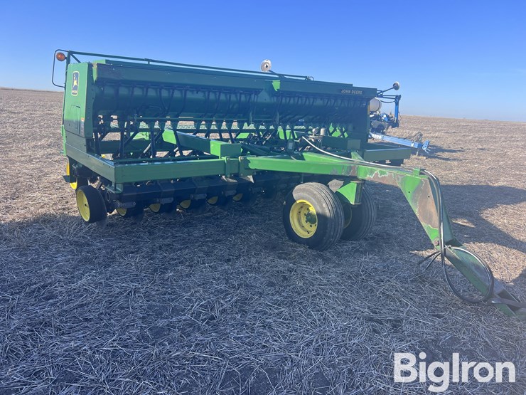 john-deere-750-image-3