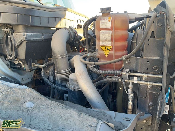 2013-international-workstar-7400-image-24