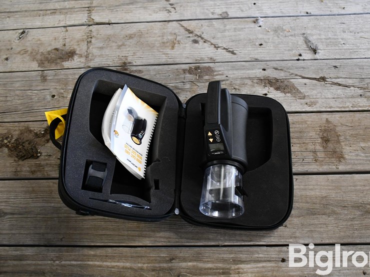 dickey-john-mini-gac-plus-moister-tester-image-5