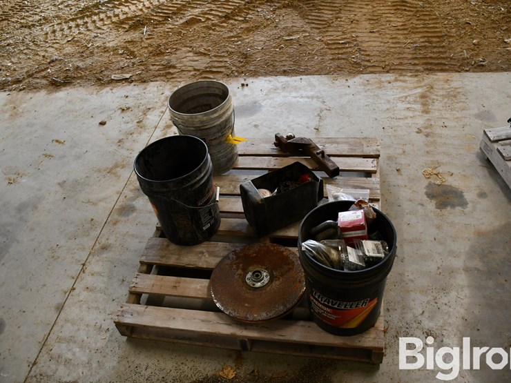 pallet-of-farm-support-image-6